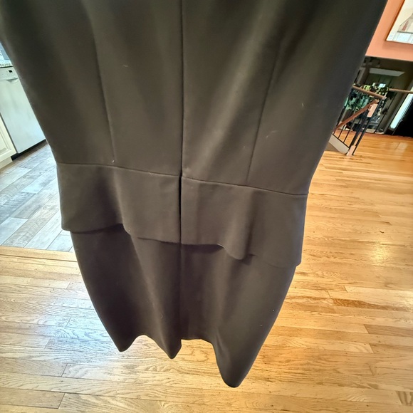 Tahari Arthur S. Levine Black Peplum Sheath Dress – Size 8 - Picture 4 of 8